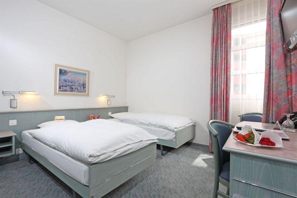 Sommerau-Ticino Swiss Quality Hotel Dietikon Værelse billede