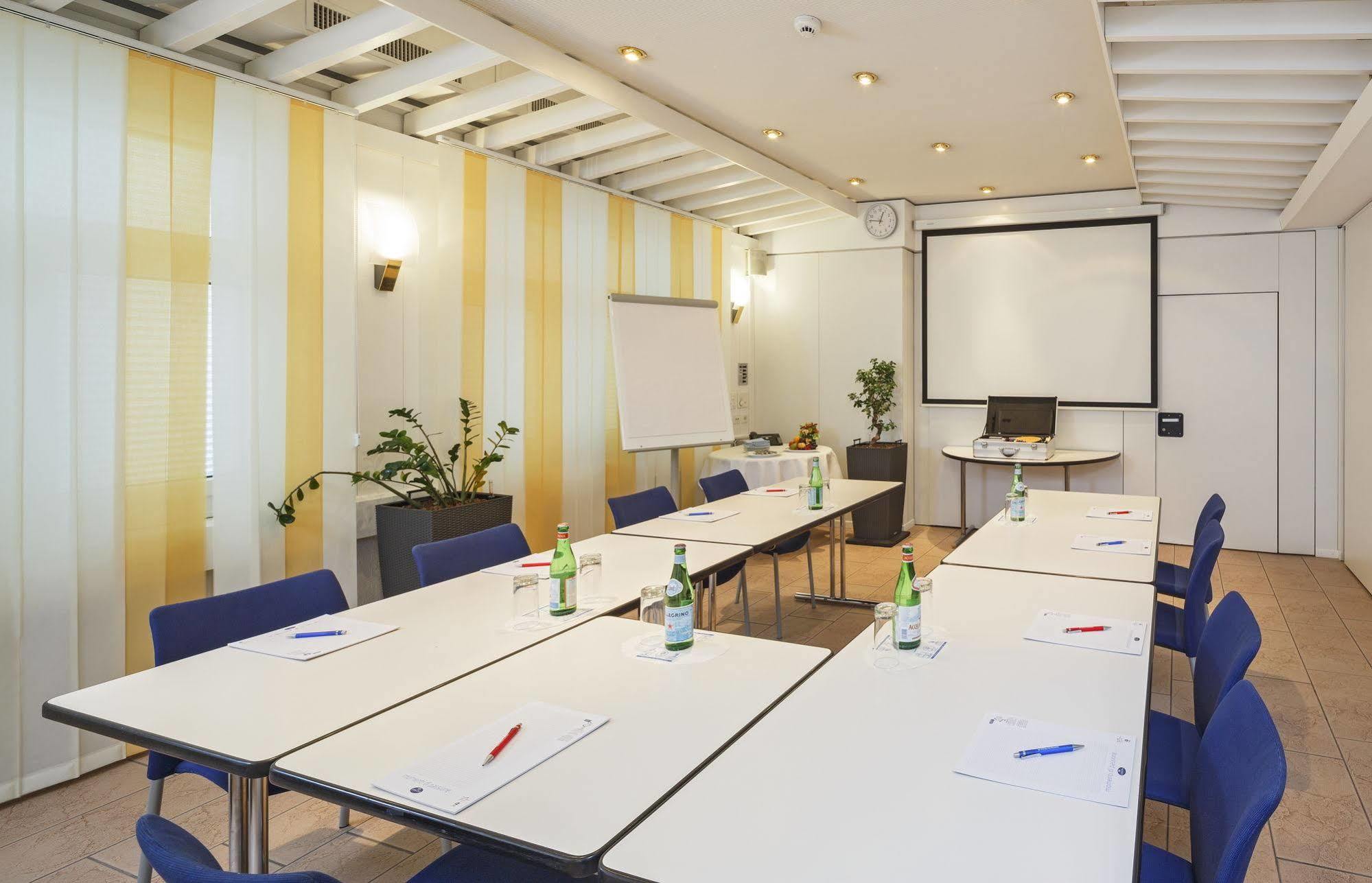 Sommerau-Ticino Swiss Quality Hotel Dietikon Eksteriør billede